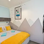 Apartament Every Sky Lesny Dom 18A-19